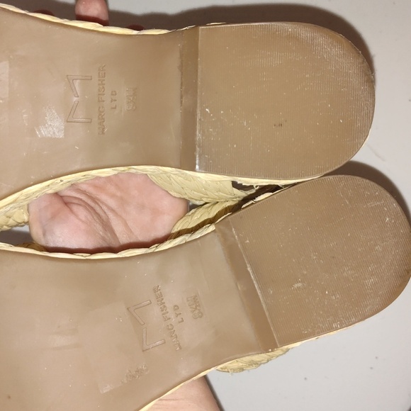 MARC FISHER  Womens Beige Platform Ankle strapped sandal size 8 and 1/2 - Picture 10 of 11